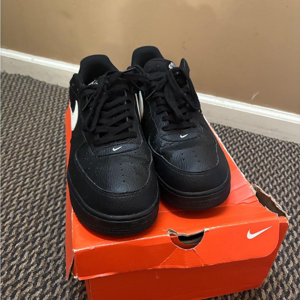 Air Force 1 Low - image 2